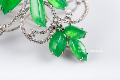 黃金之光 探索產(chǎn)品攝影中珠寶首飾的視覺魅力